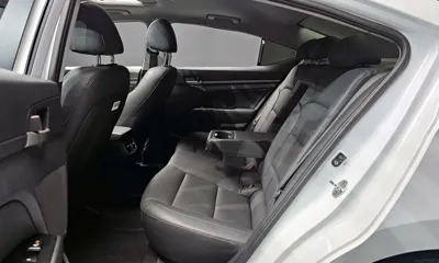Hyundai Avante 2018, 64881 км, за 9432.74 USD - фото 12