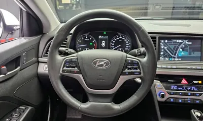 Hyundai Avante 2018, 64881 км, за 9432.74 USD - фото 13