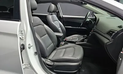 Hyundai Avante 2018, 64881 км, за 9432.74 USD - фото 26