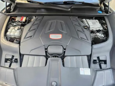 Porsche Cayenne 2022, 34000 км, за 100931.13 USD
