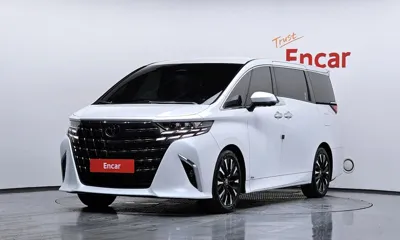 Toyota Alphard · 2025 год