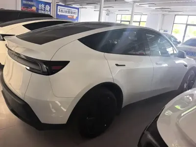 Tesla Model Y 2026, 100 км, за 36139.36 USD