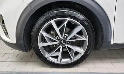 Kia Niro 2020, 128720 км, за 10744.28 USD