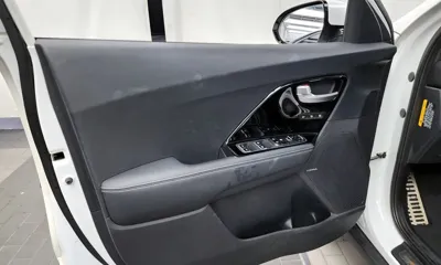 Kia Niro 2020, 128720 км, за 10744.28 USD - фото 24