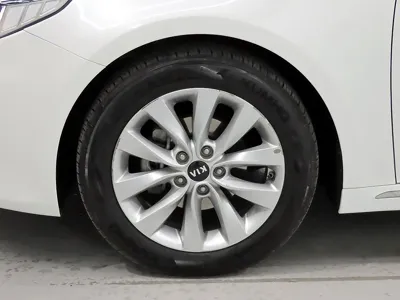 Kia K5 2016, 88220 км, за 6236.05 USD