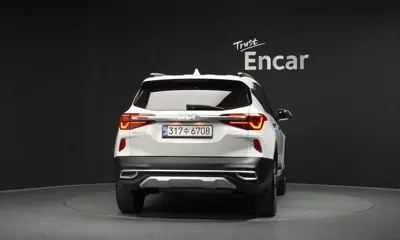 Kia Seltos 2023, 64552 км, за 13023.37 USD