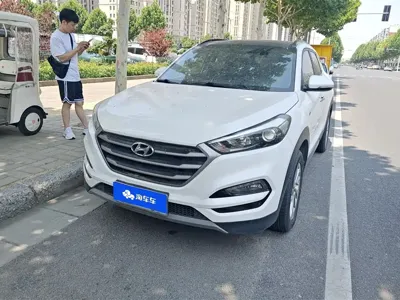 Hyundai Tucson 2017, 86500 км, за 5828.59 USD