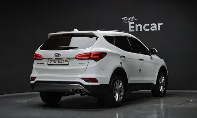 Hyundai Santafe 2017, 122405 км, за 6440.29 USD