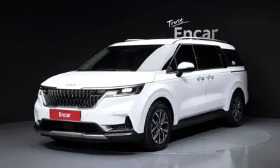 Kia Canival · 2023 год