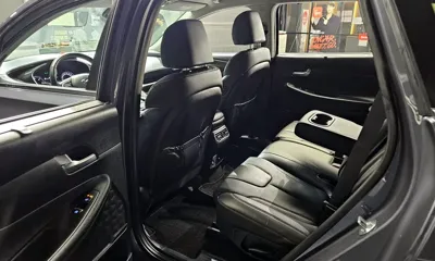 Hyundai Santafe 2023, 62858 км, за 16946.92 USD - фото 11