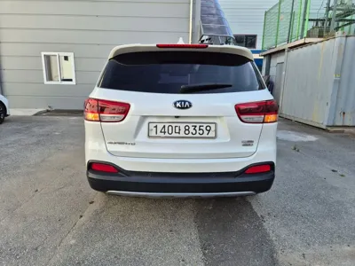 Kia Sorento 2017, 92000 км, за 11074.92 USD