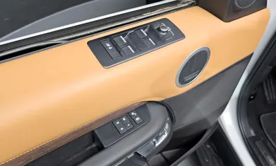 Land Rover Discovery 2018, 123511 км, за 17657.87 USD - фото 29