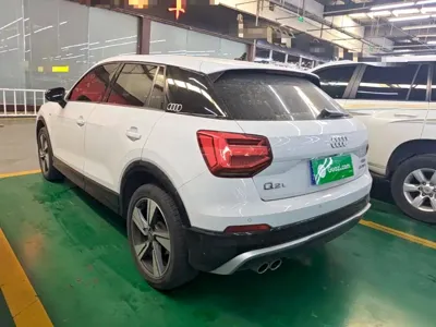 Audi Q2L 2021, 98900 км, за 10873.83 USD