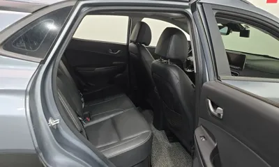 Hyundai Kona 2020, 112002 км, за 11027.96 USD - фото 11
