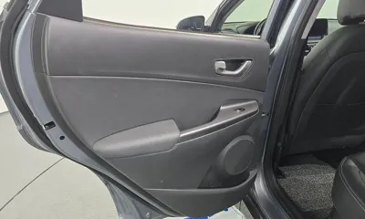 Hyundai Kona 2020, 112002 км, за 11027.96 USD - фото 25