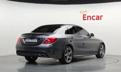 Mercedes-Benz C-Class 2018, 82290 км, за 13521.41 USD