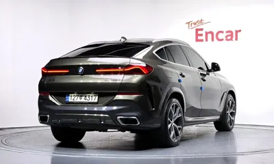BMW X6 2021, 82413 км, за 37375.18 USD
