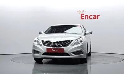 Hyundai Grandeur 2014, 196837 км, за 3678.4 USD