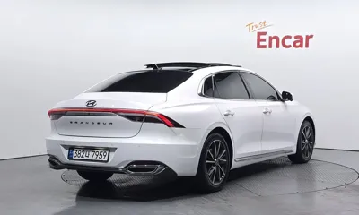 Hyundai Grandeur 2023, 72647 км, за 16279.21 USD