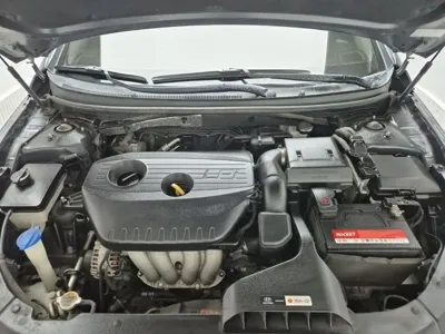 Hyundai Sonata 2018, 125000 км, за 7345.77 USD