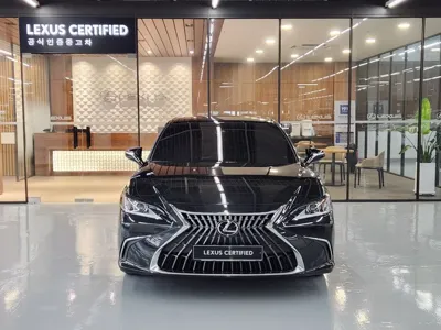 Lexus ES 2025, 37277 км, за 35915.39 USD