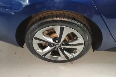 Hyundai Lafesta 2019, 86800 км, за 8759 USD - фото 11