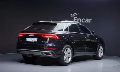 Audi Q8 2021, 62880 км, за 36291.36 USD