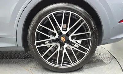 Porsche Cayenne 2024, 39649 км, за 95187.8 USD - фото 21