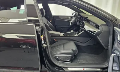 Audi A7 2025, 9158 км, за 51726.4 USD - фото 11