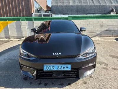 Kia EV6 2023, 88000 км, за 13720.12 USD