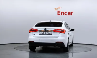 Kia K3 2014, 61103 км, за 5054.48 USD