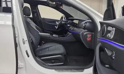 Mercedes-Benz E-Class 2023, 38003 км, за 25928.84 USD - фото 26