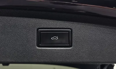 Volkswagen Tiguan 2018, 105939 км, за 12052.12 USD - фото 20