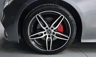 Mercedes-Benz E-Class 2019, 81174 км, за 15302.46 USD