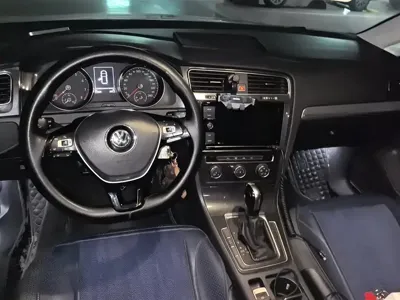 Volkswagen Golf 2018, 91400 км, за 7525.52 USD - фото 12