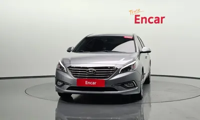 Hyundai Sonata 2015, 54355 км, за 5993.49 USD