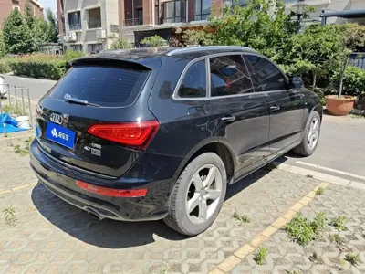 Audi Q5 2018, 108100 км, за 12183.4 USD