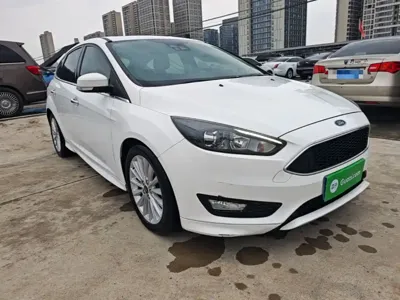 Ford Focus 2017, 110900 км, за 5622 USD