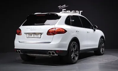 Porsche Cayenne 2014, 141753 км, за 12884.04 USD