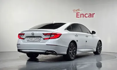 Honda Accord 2021, 47145 км, за 15423.83 USD