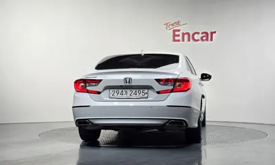 Honda Accord 2021, 47145 км, за 15423.83 USD