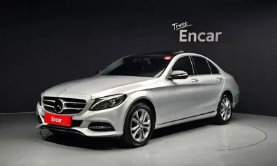 Mercedes-Benz C-Class · 2015 год