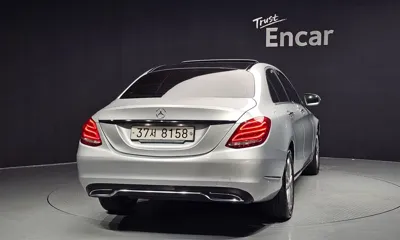 Mercedes-Benz C-Class 2015, 86609 км, за 10179.81 USD