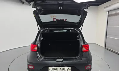 Hyundai Venue 2020, 44056 км, за 9572.18 USD - фото 21