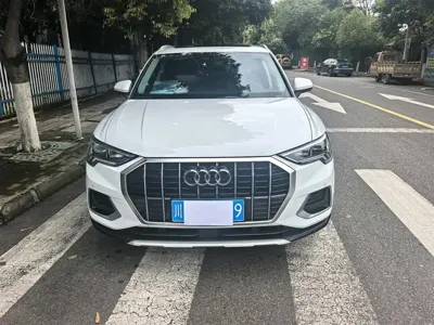 Audi Q3 2021, 20000 км, за 23333.62 USD