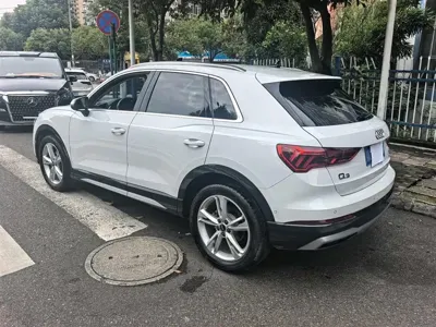 Audi Q3 2021, 20000 км, за 23333.62 USD