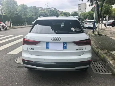 Audi Q3 2021, 20000 км, за 23333.62 USD