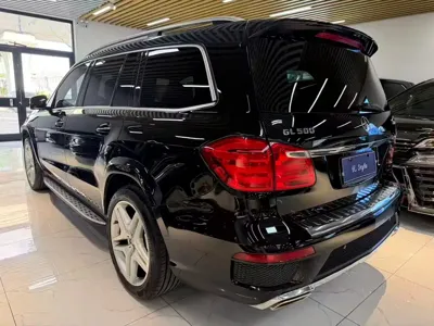 Mercedes-Benz GL-Class 2014, 220000 км, за 21245.57 USD