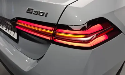 BMW 5-Series 2025, 9499 км, за 62229.22 USD - фото 23