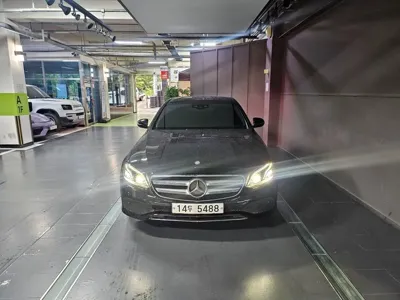 Mercedes-Benz E-Class 2017, 133859 км, за 11832.37 USD